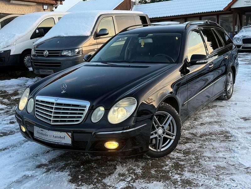 Obsidianschwarz metalliclack Gebraucht 2006 Mercedes E320 Elegance Kombi | 4.999 € (Fairer Preis) - Bild 1/4