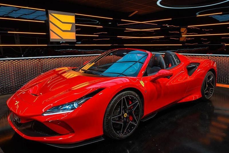 Gebraucht Ferrari F8 721 PS (530 kW) 2022 Rot Cabrio