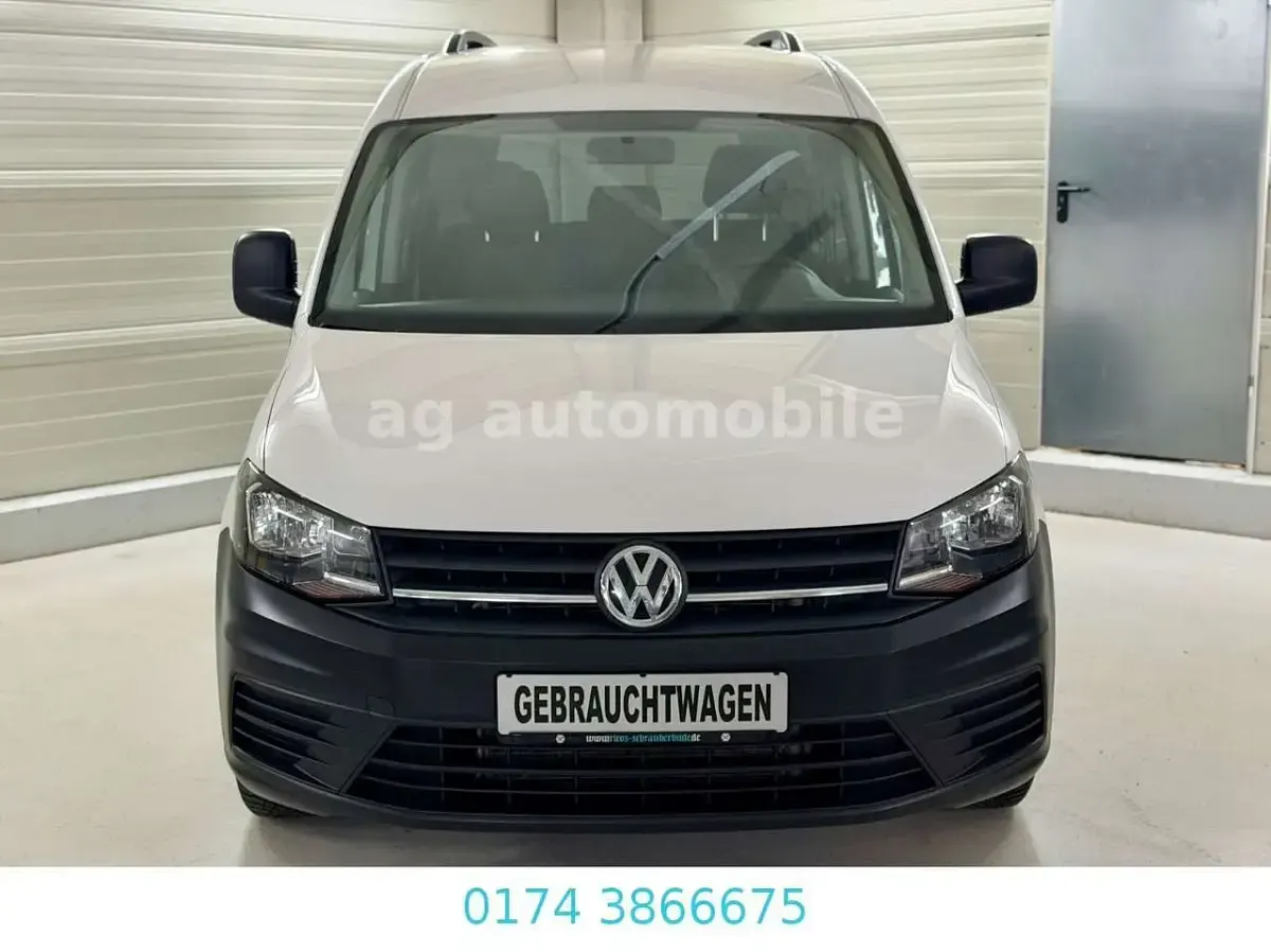 Second-hand VW Caddy Maxi 150 CP (110 kW) 2018 Alb Monovolum