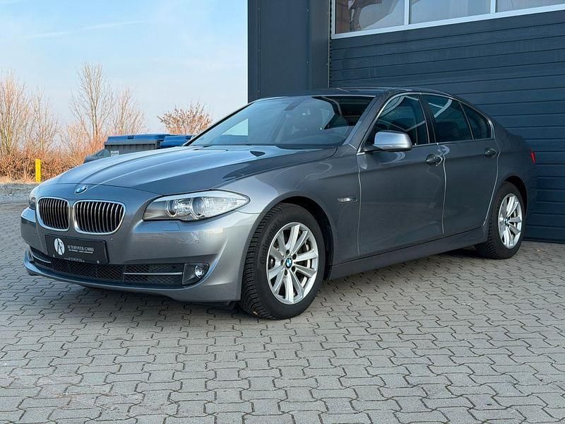 Gebraucht BMW 520 184 PS (135 kW) 2013 Grau Limousine
