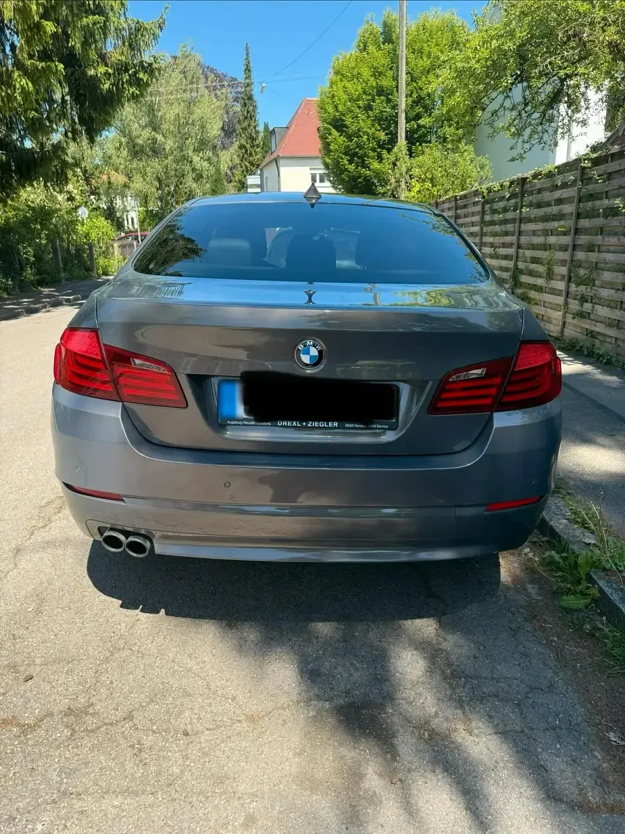 Gebraucht BMW 520 184 PS (135 kW) 2013 Andere farben Limousine