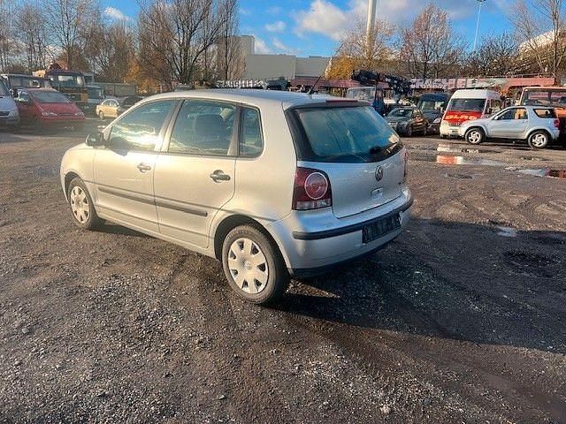 Gebraucht VW Polo Trendline 69 PS (50 kW) 2007 Silber Kleinwagen