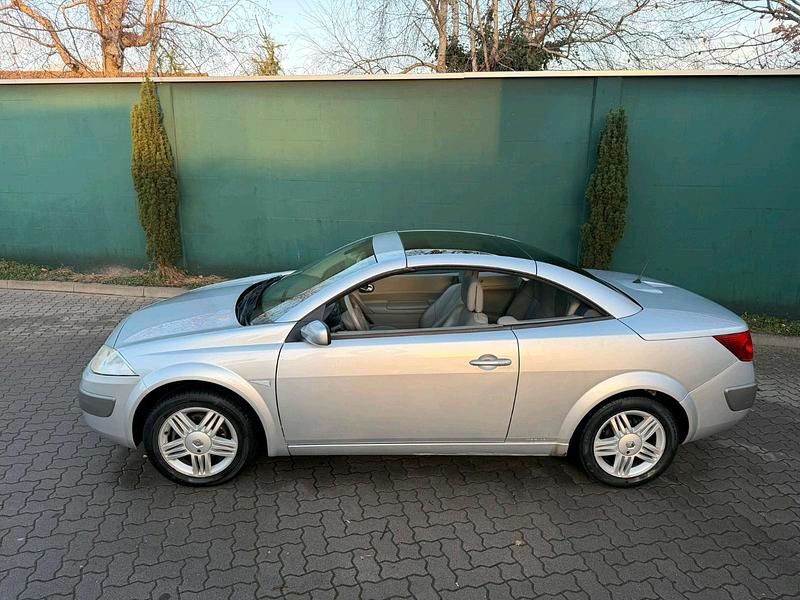 Gebraucht Renault Mégane Cabriolet 135 PS (99 kW) 2006 Silber Cabrio