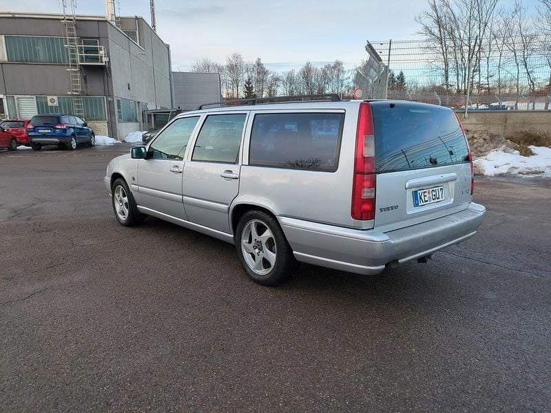 Gebraucht Volvo V70 193 PS (141 kW) 1998 Silber Kombi