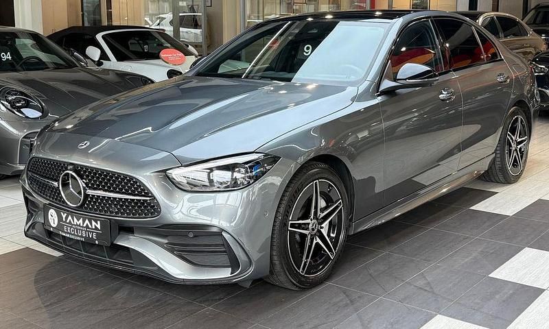 Grau Gebraucht 2023 Mercedes C300e AMG Limousine | 44.750 € (Teuer) - Bild 1/4