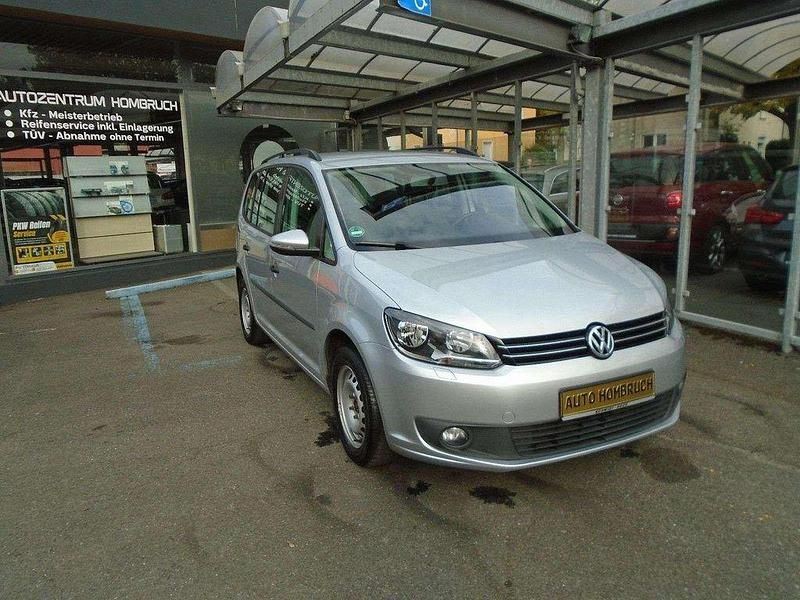 Gebraucht VW Touran Trendline 105 PS (77 kW) 2015 Silber Van / Kleinbus