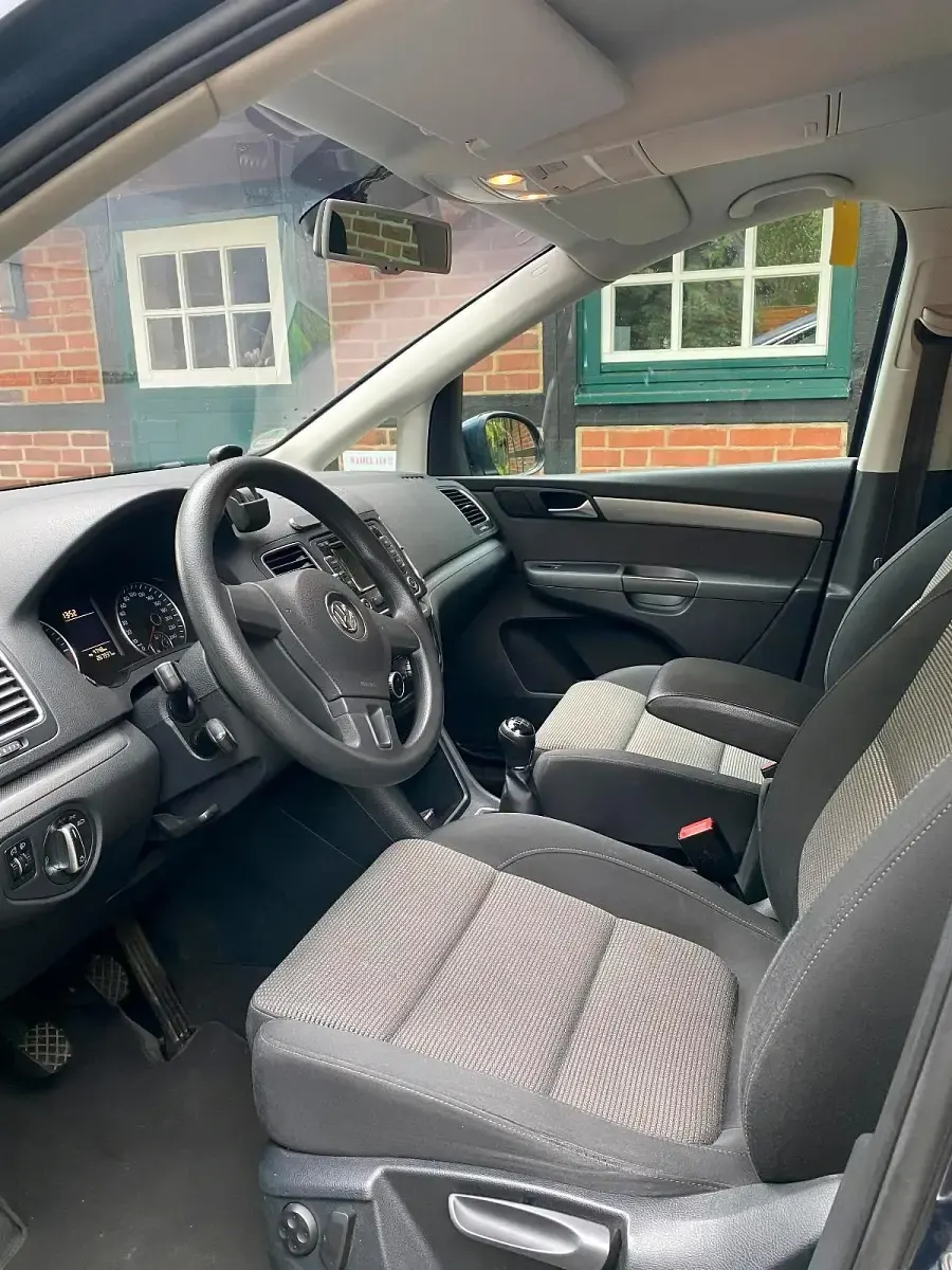 Gebraucht VW Sharan 177 PS (130 kW) 2014 Blau Van / Kleinbus