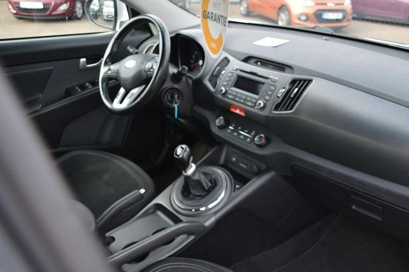 Gebraucht Kia Sportage Vision 116 PS (85 kW) 2011 Machine silver SUV