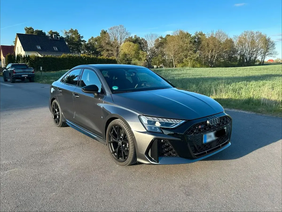 Gebraucht Audi RS3 400 PS (294 kW) 2026 Grau Limousine