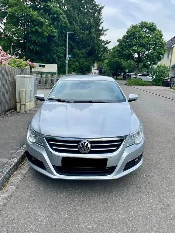 Gebraucht VW Passat 140 PS (102 kW) 2010 Silber Limousine