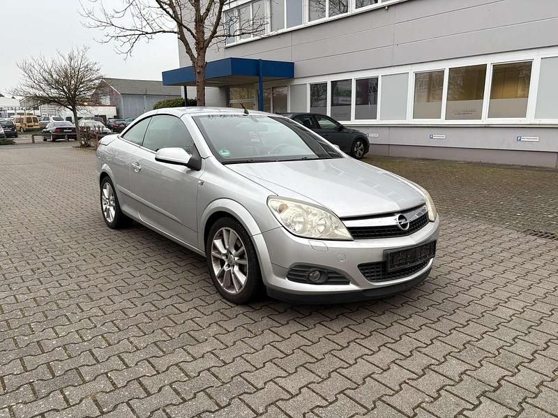 Gebraucht Opel Astra Cabriolet Cosmo 140 PS (102 kW) 2007 Starsilber iii m2 Cabrio