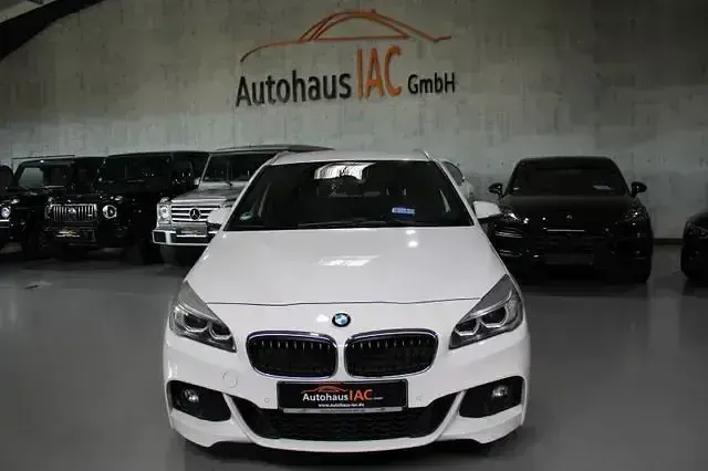 Gebraucht BMW 225 M Sport 231 PS (169 kW) 2015 Weiß Van / Kleinbus