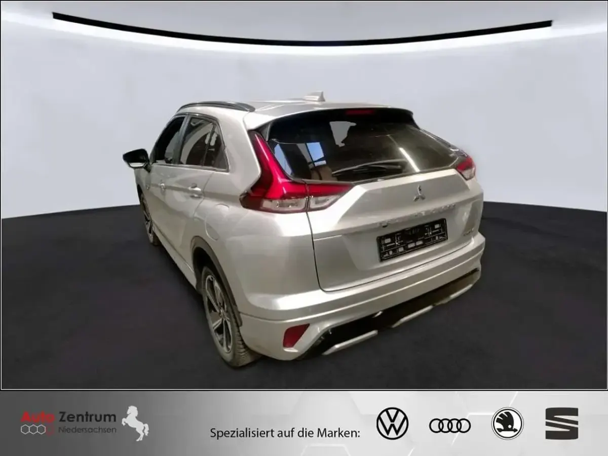 Gebraucht Mitsubishi Eclipse Cross 188 PS (138 kW) 2023 Silber SUV