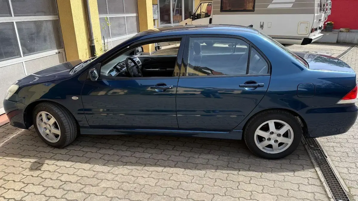 Gebraucht Mitsubishi Lancer Comfort Edition 98 PS (72 kW) 2005 Blau Kombi