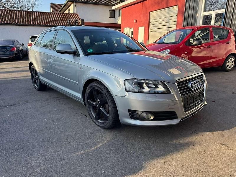 Gebraucht Audi A3 S-Line 125 PS (91 kW) 2009 Monzasilber metallic Kleinwagen
