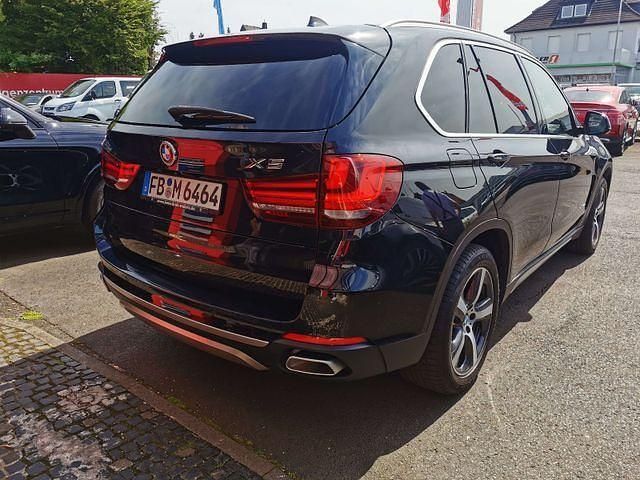 Gebraucht BMW X5 Performance 360 PS (264 kW) 2016 Black sapphire metallic SUV