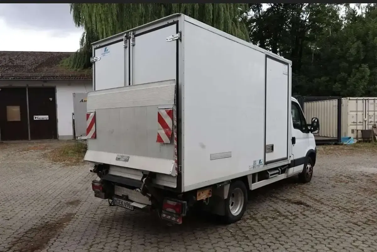 Gebraucht Iveco Daily 126 PS (92 kW) 2010 Van