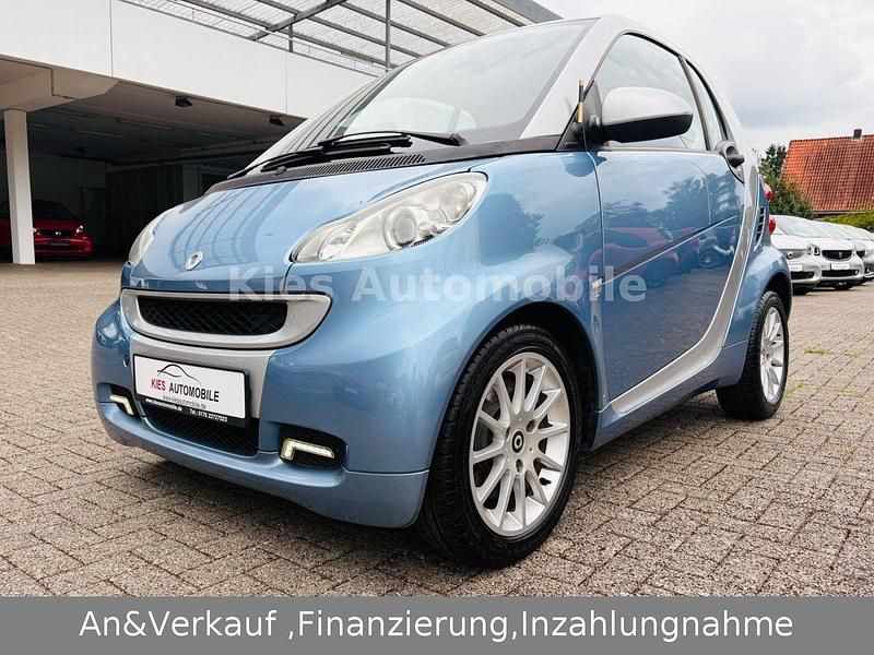 Blau Gebraucht 2010 Smart ForTwo Coupé Passion Kleinwagen | 5.970 € (Etwas zu teuer) - Bild 1/4