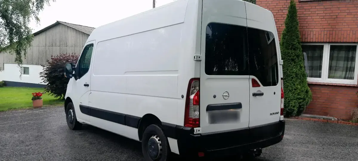 Gebraucht Opel Movano 110 PS (80 kW) 2015 Weiß Van / Kleinbus