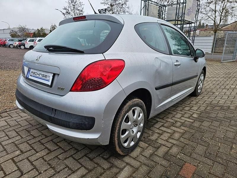 Gebraucht Peugeot 207 73 PS (53 kW) 2009 Grau Kleinwagen