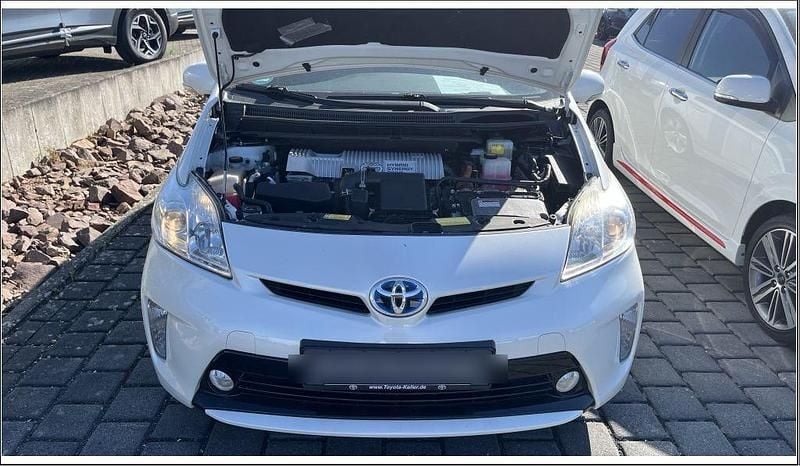 Gebraucht Toyota Prius 136 PS (100 kW) 2012 Weiß Limousine