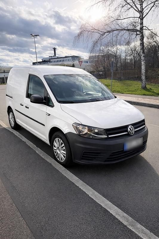 Second-hand VW Caddy 102 CP (75 kW) 2017 Alb Monovolum