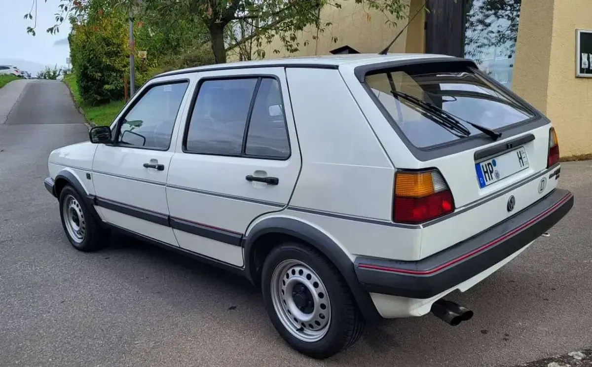 Gebraucht VW Golf II GTI 129 PS (94 kW) 1988 Weiß Kleinwagen