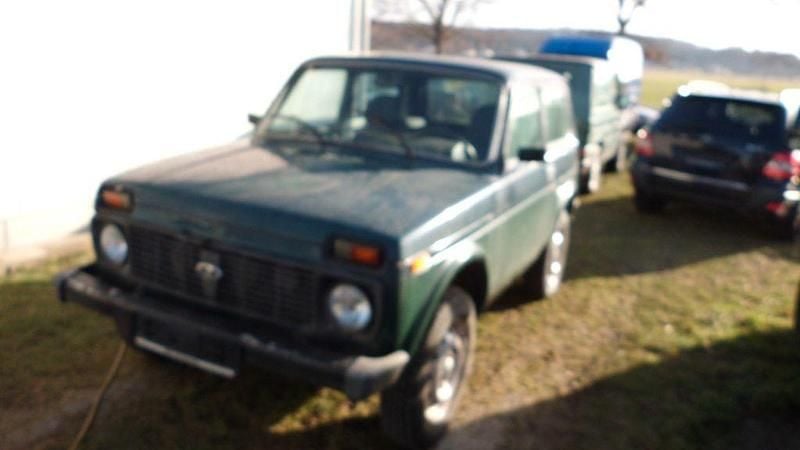 Gebraucht Lada niva 82 PS (60 kW) 2009 SUV