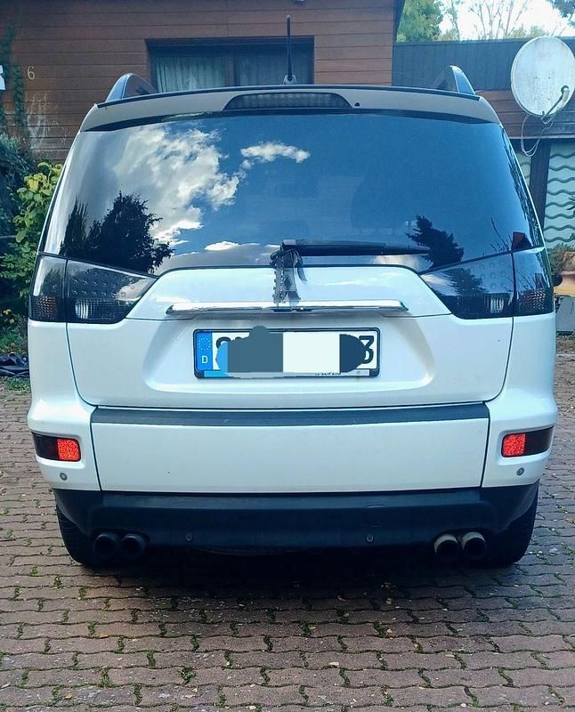 Gebraucht Mitsubishi Outlander Intense 177 PS (130 kW) 2011 Weiß SUV