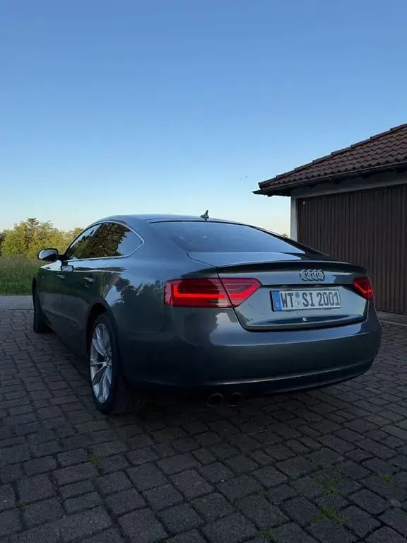 Gebraucht Audi A5 Ambiente 177 PS (130 kW) 2013 Grau Coupé