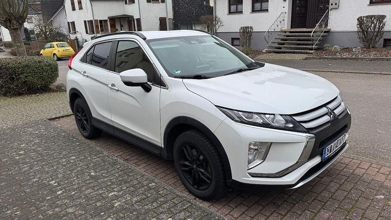 Weiß Gebraucht 2019 Mitsubishi Eclipse Cross SUV | 15.990 € (Guter Preis) - Bild 1/4