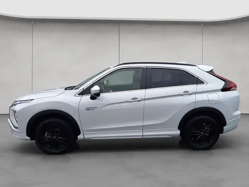 Gebraucht Mitsubishi Eclipse Cross Select 188 PS (138 kW) 2022 Titanweiß premiummetallic SUV