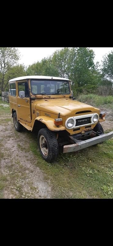 Gelb Gebraucht 1977 Toyota Land Cruiser SUV | 10.000 € - Bild 1/4
