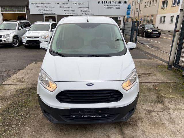 Gebraucht Ford Transit Trend 95 PS (69 kW) 2018 Weiß Van / Kleinbus