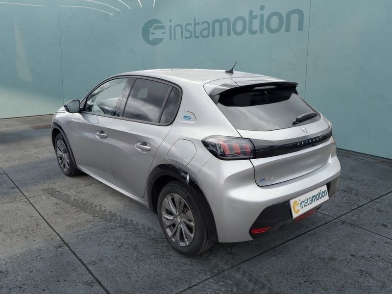 Gebraucht Peugeot e-208 Allure 100 kW (136 PS) 2023 Grau Kleinwagen
