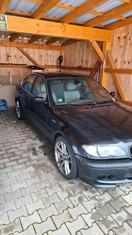 Gebraucht BMW 320 150 PS (110 kW) 2004 Schwarz Limousine