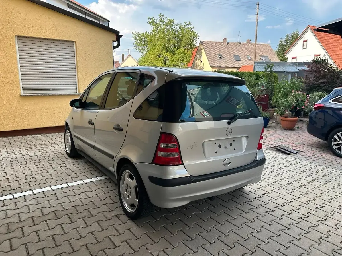 Gebraucht Mercedes A160 100 PS (73 kW) 2003 Silber Kleinwagen