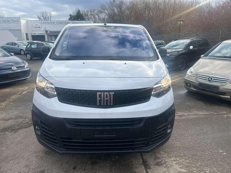 Gebraucht Fiat Scudo 144 PS (105 kW) 2022 Weiß Van