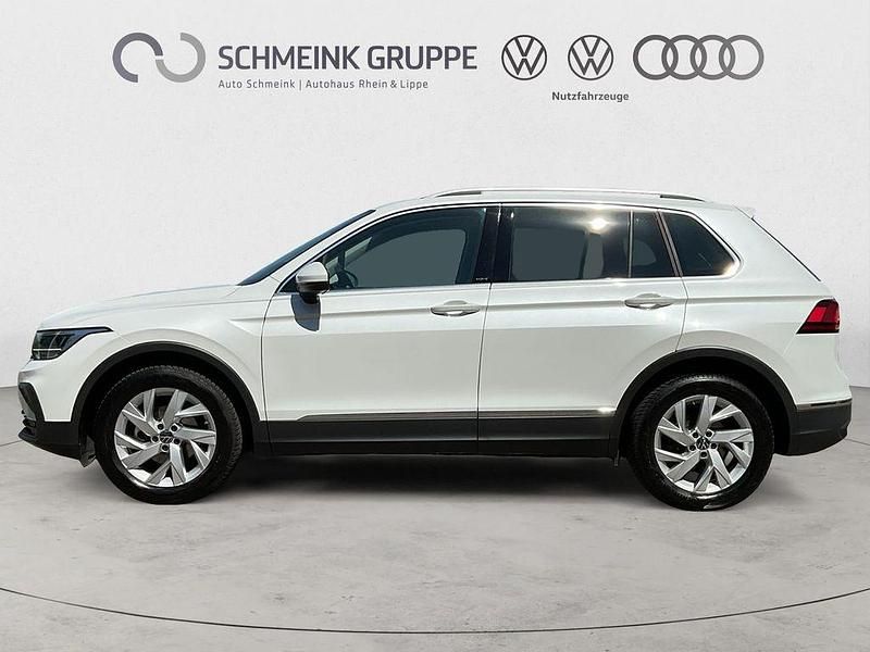 Gebraucht VW Tiguan Move 131 PS (96 kW) 2024 Oryxweiß perlmutteffekt SUV