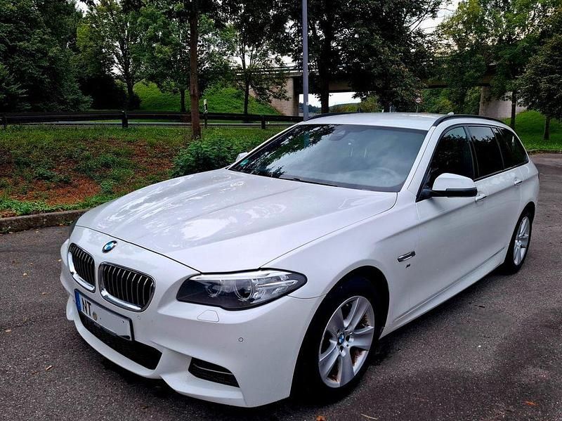 Weiß Gebraucht 2015 BMW 520 Luxury Line Kombi | 12.850 € (Fairer Preis) - Bild 1/4