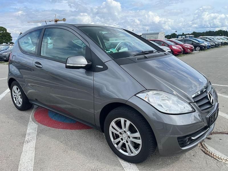 Grau Gebraucht 2009 Mercedes A160 Kleinwagen | 2.799 € (Superpreis) - Bild 1/4