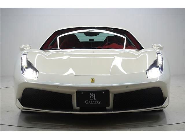 Gebraucht Ferrari 488 669 PS (492 kW) 2016 Weiß Cabrio