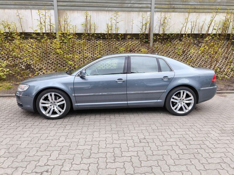 Gebraucht VW Phaeton 239 PS (175 kW) 2011 Limousine