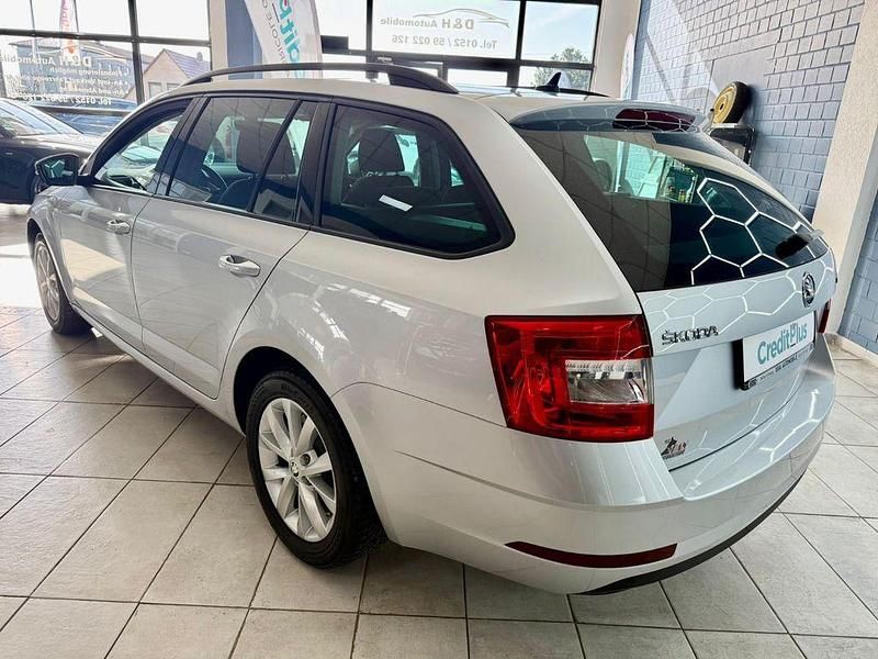 Gebraucht Skoda Octavia Ambition 150 PS (110 kW) 2020 Silber Kombi