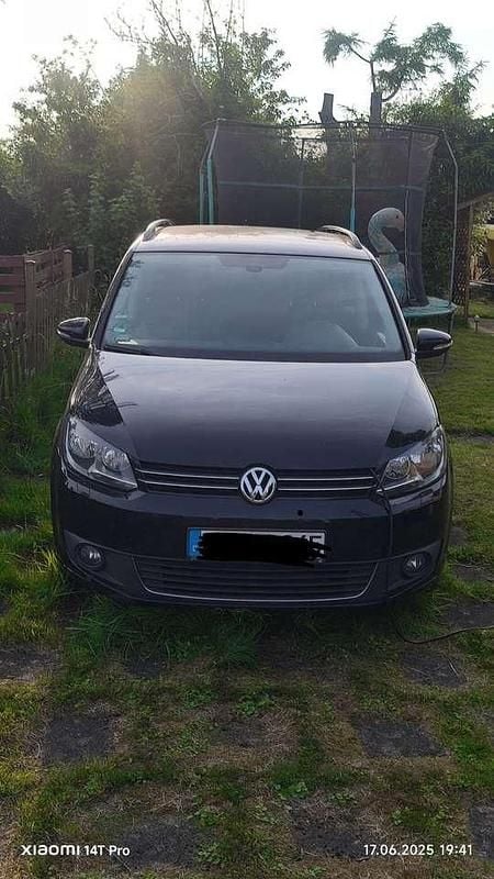 Gebraucht VW Touran Match 105 PS (77 kW) 2012 Van / Kleinbus