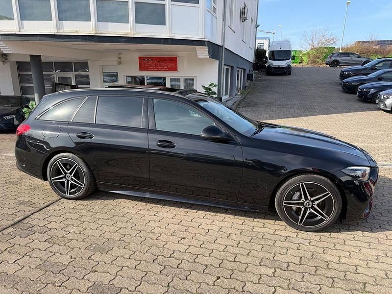 Gebraucht Mercedes C200 AMG line 163 PS (119 kW) 2022 Schwarz Limousine