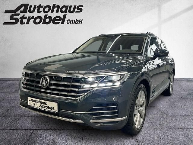 Gebraucht VW Touareg Basis 421 PS (309 kW) 2019 Juniper green metallic (metallic) SUV