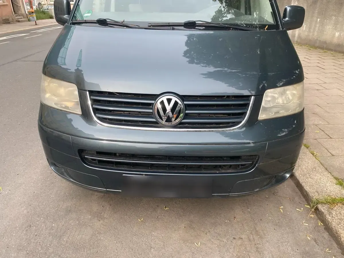 Gebraucht VW Multivan 174 PS (127 kW) 2009 Grau Van / Kleinbus