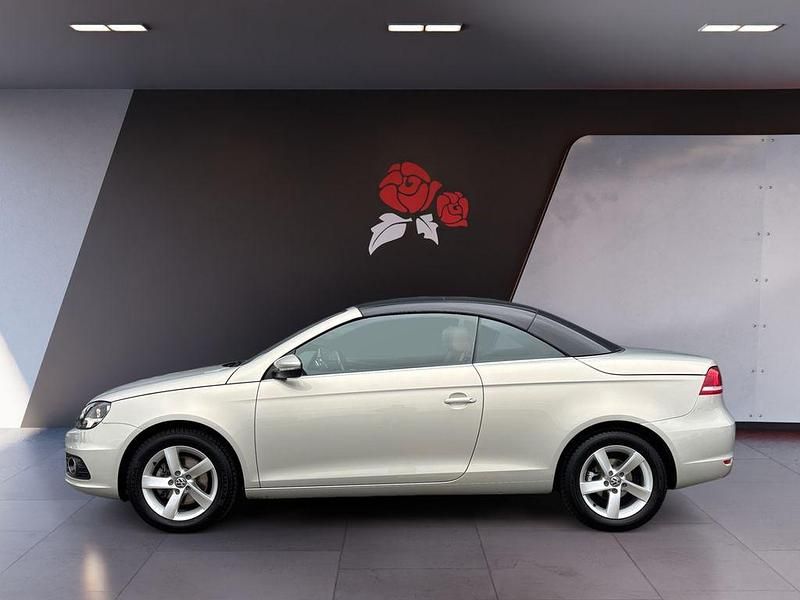 Gebraucht VW Eos 122 PS (89 kW) 2011 Silver leaf metallic Cabrio