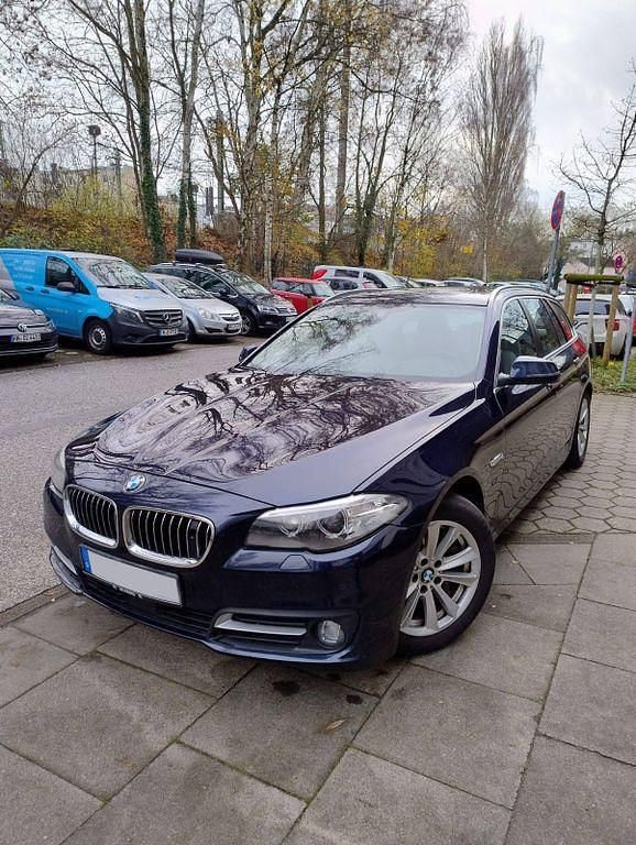 Gebraucht BMW 535 Luxury Line 313 PS (230 kW) 2015 Blau Kombi